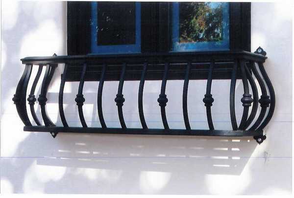  Wrought Iron Balcony - Arlington, TX